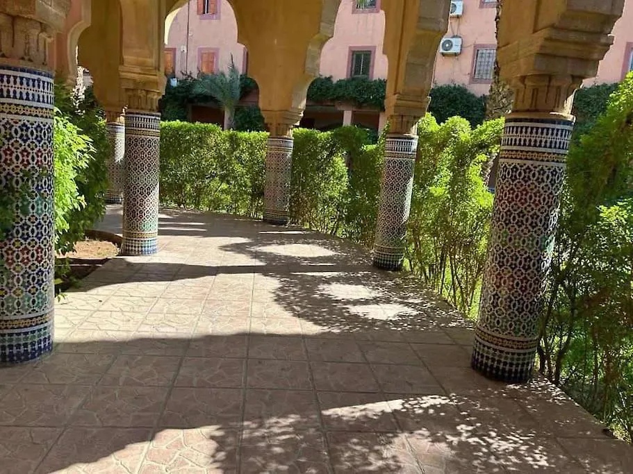 Apartment Riad & 4 Bedrooms With Pool Views Marrakesh Morocco