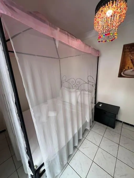 Riad & 4 Bedrooms With Pool Views Marrakesh 0*,