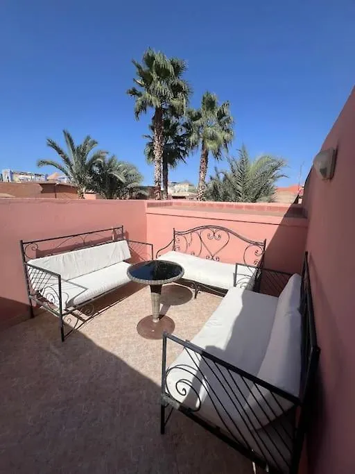 Apartment Riad & 4 Bedrooms With Pool Views Marrakesh