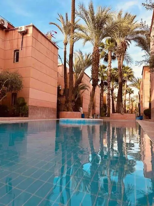 Riad & 4 Bedrooms With Pool Views Marrakesh 0*,