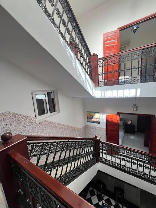 Riad & 4 Bedrooms With Pool Views Marrakesh
